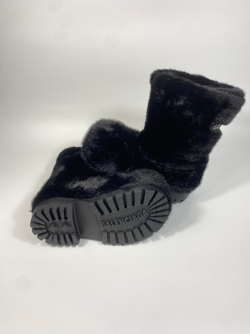 Balenciaga Alaska Fur Boots - DripSparks