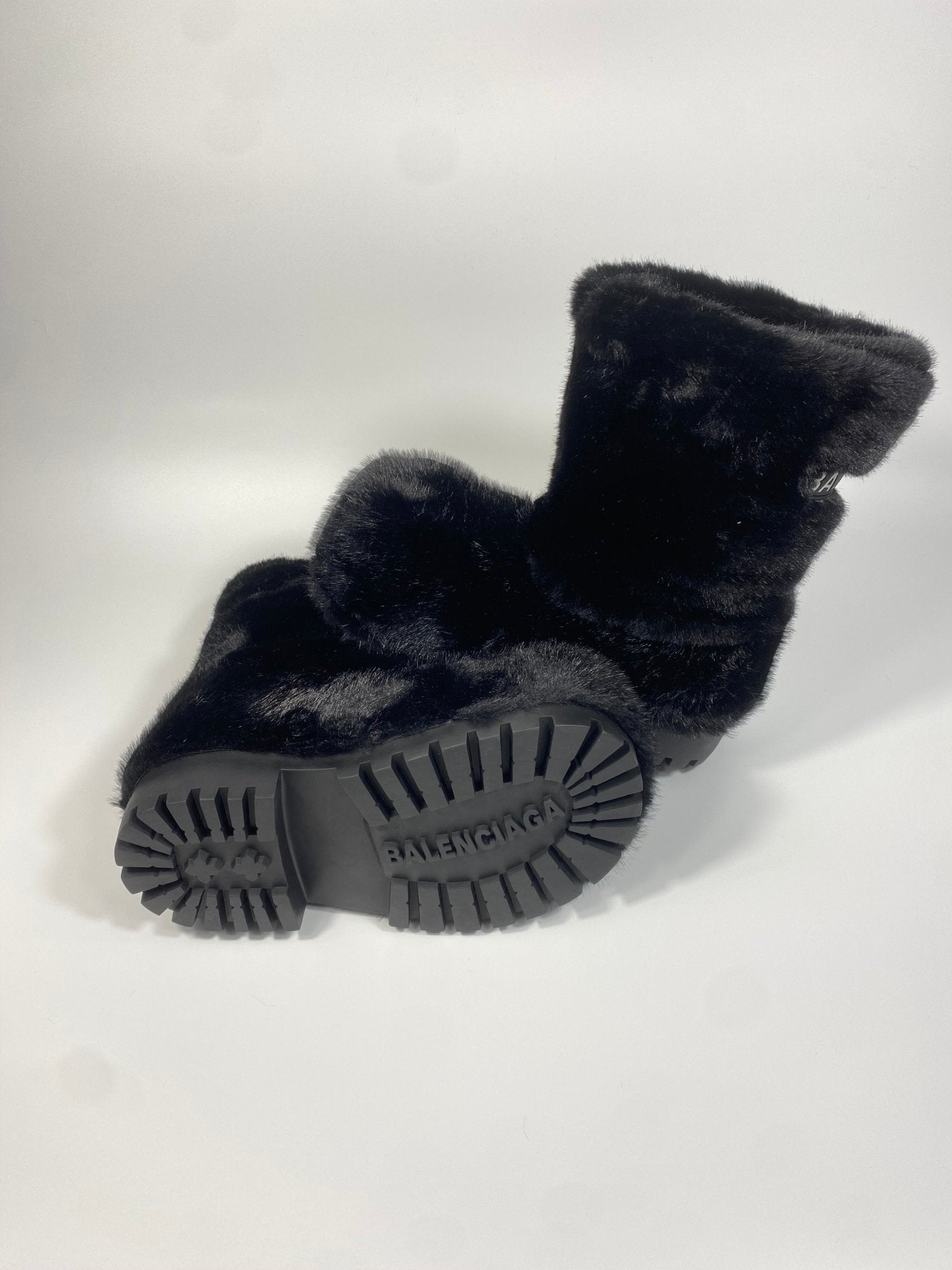 Balenciaga Alaska Fur Boots - DripSparks